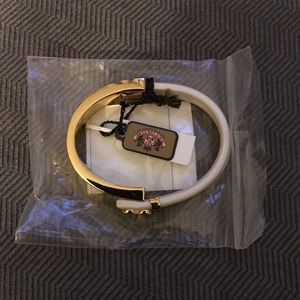 NWT! Juicy Couture B Heart Bangle white with Gold